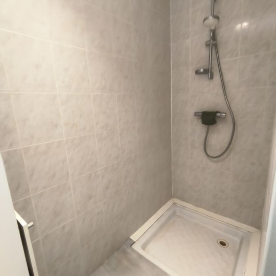  IMMOBILIER ET FINANCE : House | BEZOUCE (30320) | 120 m2 | 1 220 € 
