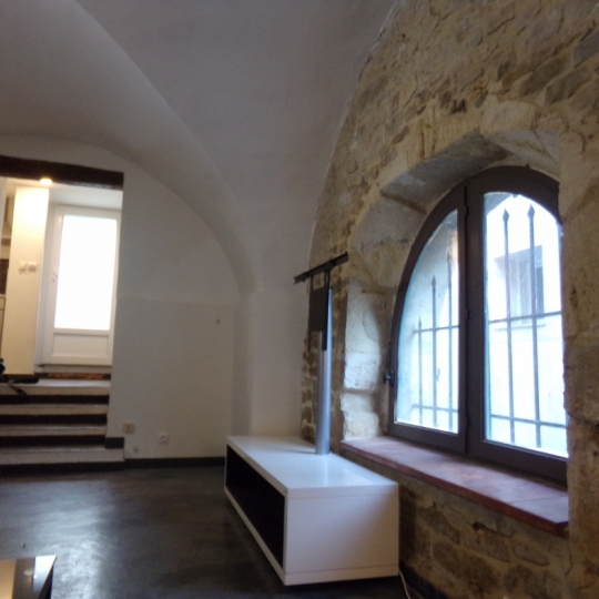  IMMOBILIER ET FINANCE : Appartement | NIMES (30900) | 45 m2 | 670 &euro; 