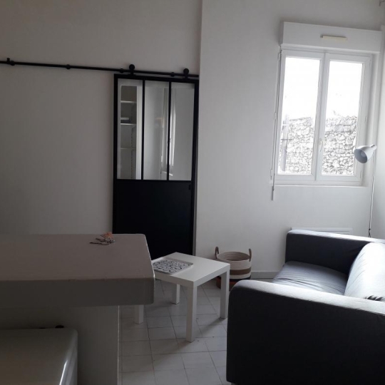  IMMOBILIER ET FINANCE : Appartement | NIMES (30000) | 32 m2 | 550 € 