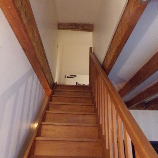  IMMOBILIER ET FINANCE : Apartment | NIMES (30000) | 61 m2 | 700 € 