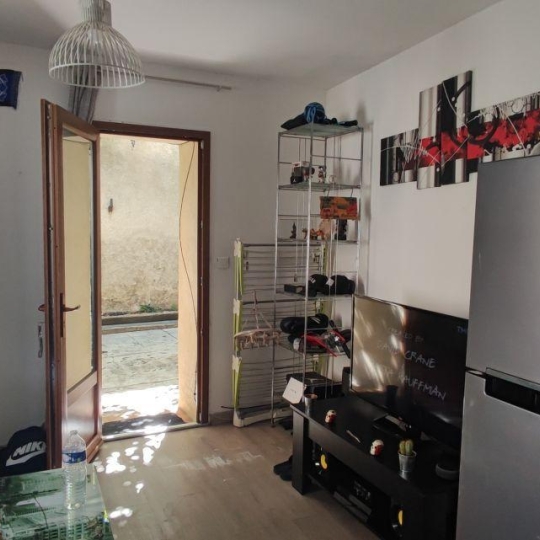  IMMOBILIER ET FINANCE : Apartment | NIMES (30000) | 25 m2 | 370 € 