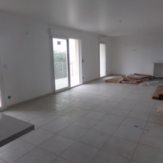  IMMOBILIER ET FINANCE : Appartement | CABRIERES (30210) | 90 m2 | 1 080 € 