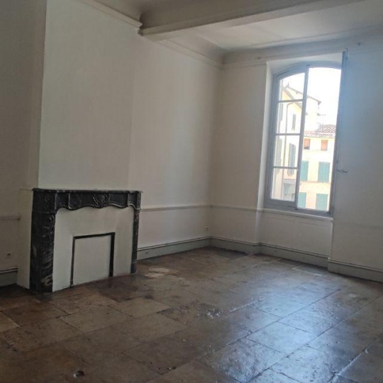  IMMOBILIER ET FINANCE : Apartment | NIMES (30000) | 156 m2 | 1 100 € 