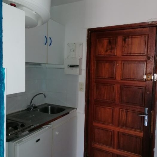  IMMOBILIER ET FINANCE : Apartment | NIMES (30000) | 20 m2 | 400 € 