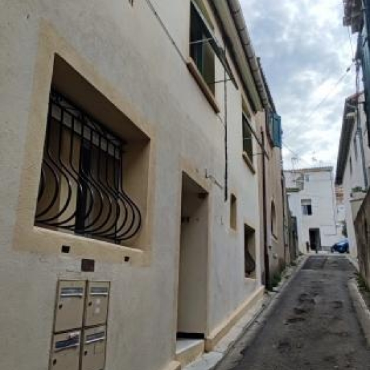  IMMOBILIER ET FINANCE : Apartment | NIMES (30000) | 15 m2 | 295 € 