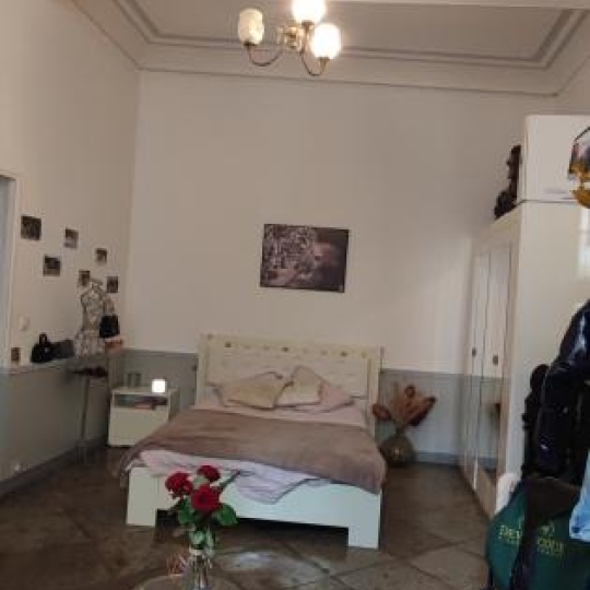  IMMOBILIER ET FINANCE : Appartement | NIMES (30000) | 178 m2 | 1 275 € 