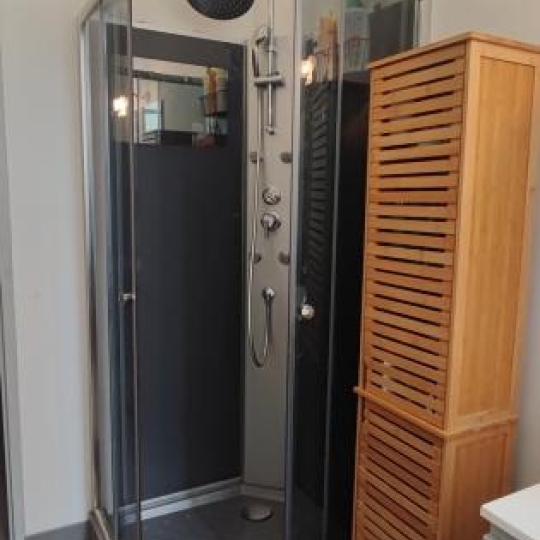  IMMOBILIER ET FINANCE : Appartement | NIMES (30000) | 178 m2 | 1 275 € 