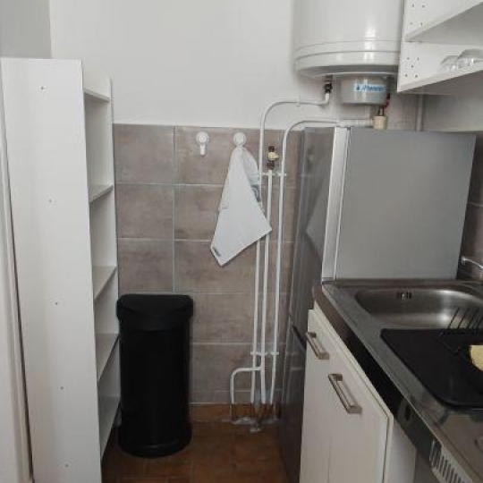  IMMOBILIER ET FINANCE : Appartement | NIMES (30000) | 20 m2 | 450 &euro; 