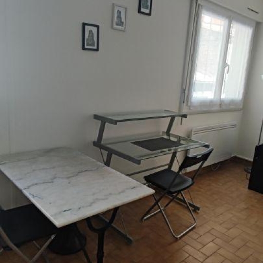 IMMOBILIER ET FINANCE : Appartement | NIMES (30000) | 20 m2 | 450 &euro; 