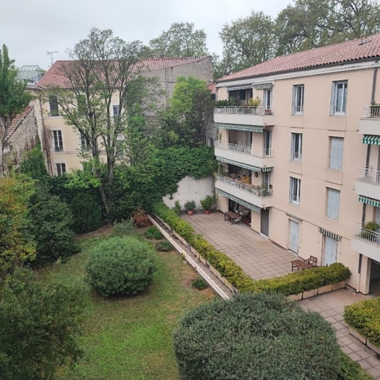 IMMOBILIER ET FINANCE : Appartement | NIMES (30000) | 94.00m2 | 1 250 € 
