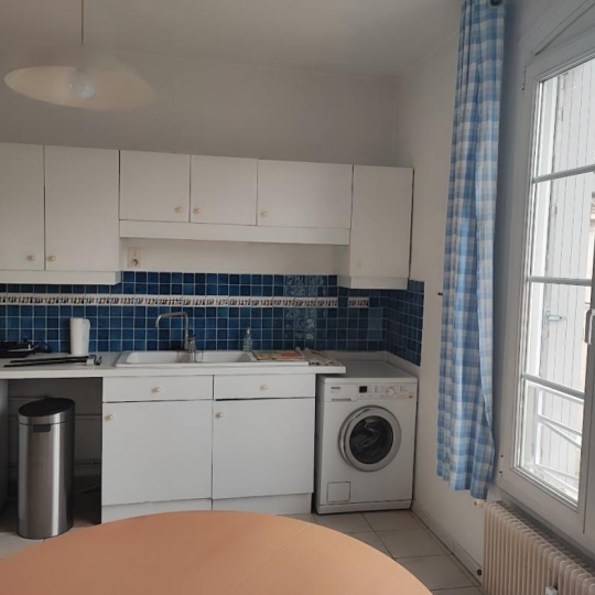  IMMOBILIER ET FINANCE : Appartement | NIMES (30000) | 94 m2 | 1 250 € 