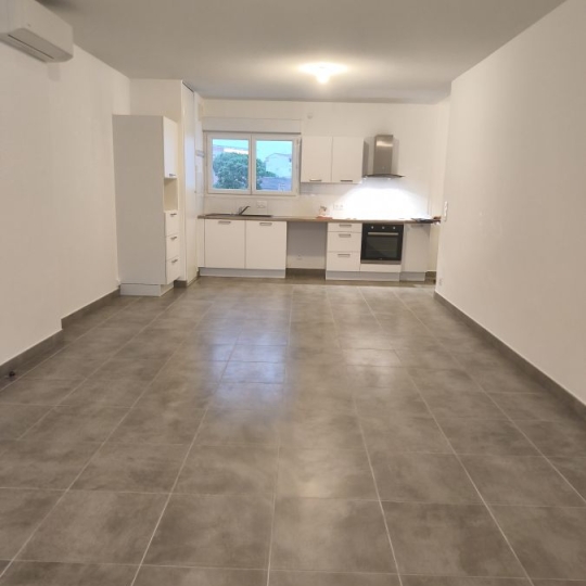  IMMOBILIER ET FINANCE : Appartement | NIMES (30000) | 80 m2 | 910 € 