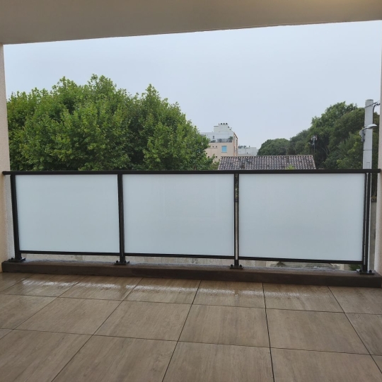  IMMOBILIER ET FINANCE : Appartement | NIMES (30000) | 80 m2 | 910 € 