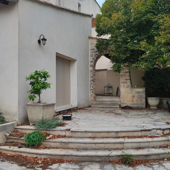 IMMOBILIER ET FINANCE : Maison / Villa | NIMES (30000) | 90.00m2 | 1 100 € 