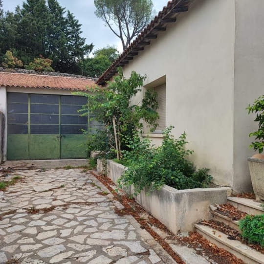  IMMOBILIER ET FINANCE : Maison / Villa | NIMES (30000) | 90 m2 | 1 100 € 