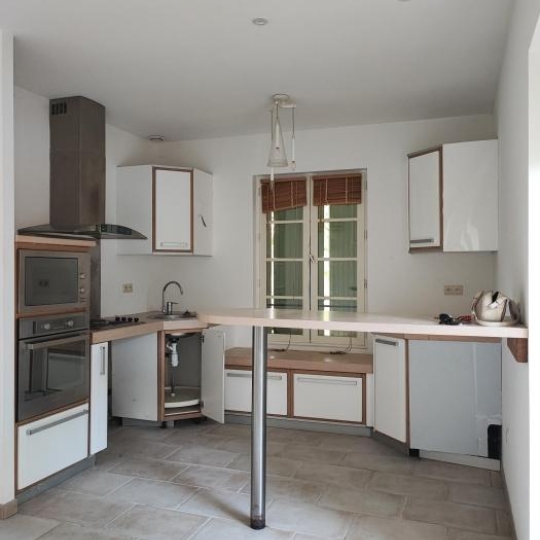  IMMOBILIER ET FINANCE : Appartement | NIMES (30000) | 55 m2 | 930 € 
