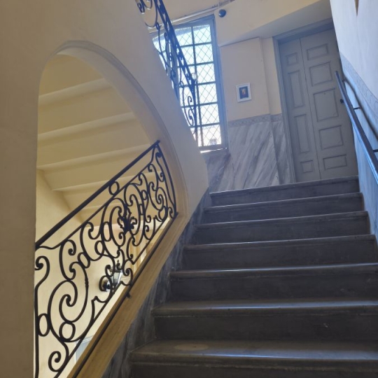 IMMOBILIER ET FINANCE : Appartement | NIMES (30000) | 22.00m2 | 420 € 