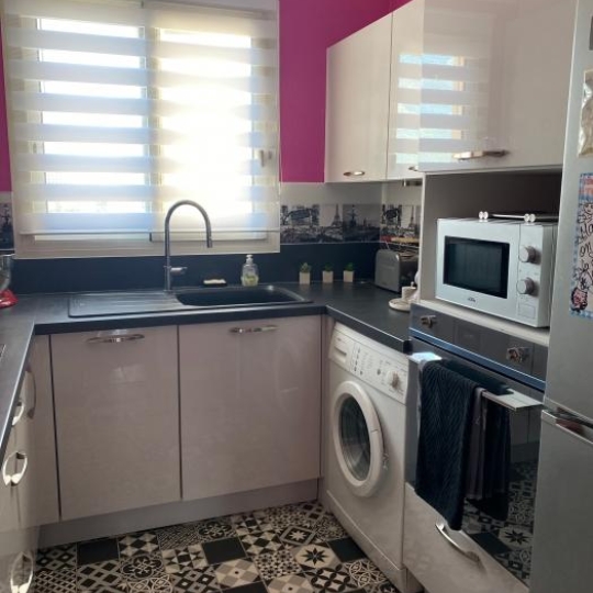  IMMOBILIER ET FINANCE : Appartement | NIMES (30000) | 78 m2 | 143 000 € 