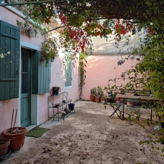  IMMOBILIER ET FINANCE : Maison / Villa | NIMES (30000) | 92 m2 | 475 000 € 