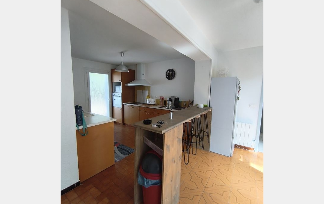 IMMOBILIER ET FINANCE : House | BEZOUCE (30320) | 120 m2 | 1 220 € 
