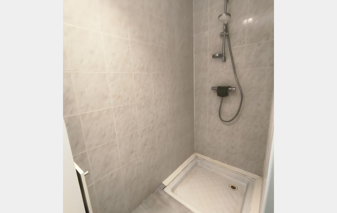 IMMOBILIER ET FINANCE : House | BEZOUCE (30320) | 120 m2 | 1 220 € 