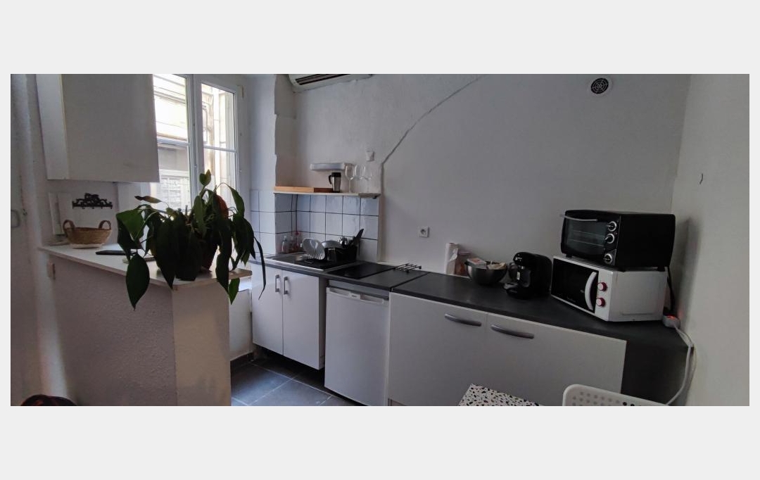 IMMOBILIER ET FINANCE : Appartement | NIMES (30000) | 33 m2 | 480 € 