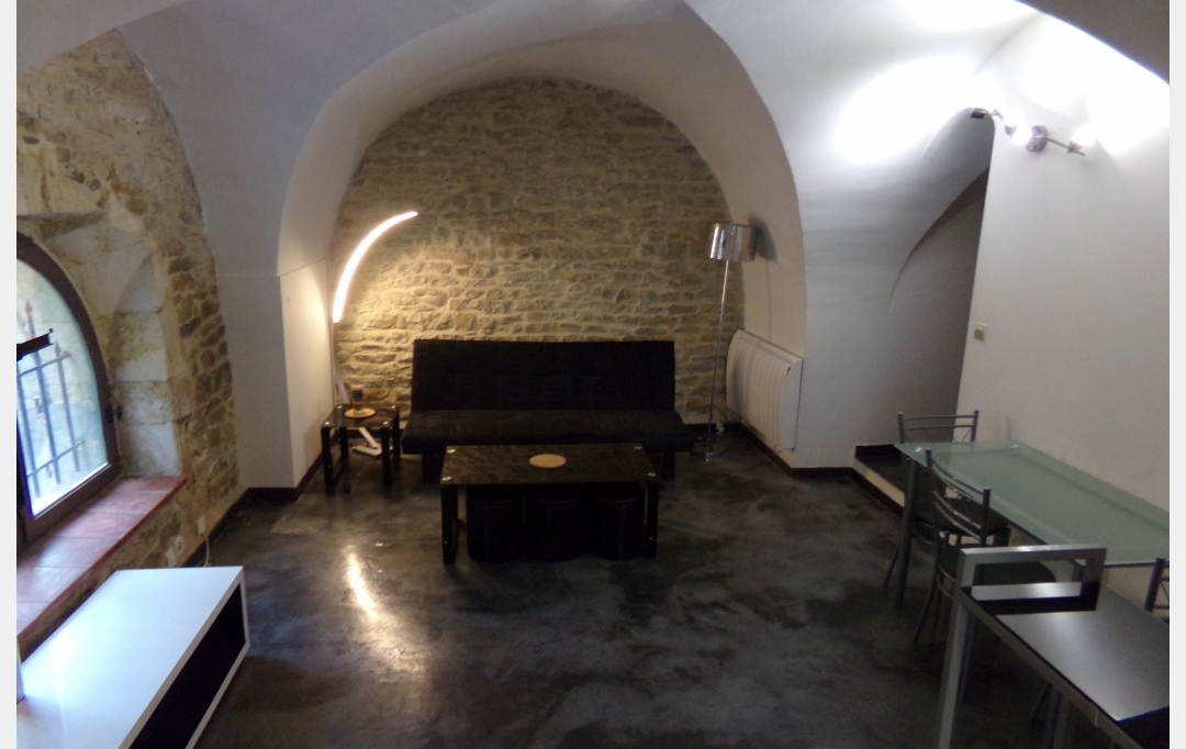 IMMOBILIER ET FINANCE : Appartement | NIMES (30900) | 45 m2 | 670 &euro; 