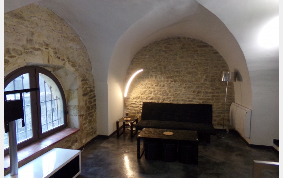 IMMOBILIER ET FINANCE : Appartement | NIMES (30900) | 45 m2 | 670 &euro; 