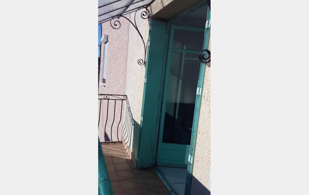 IMMOBILIER ET FINANCE : Appartement | NIMES (30000) | 24 m2 | 445 € 