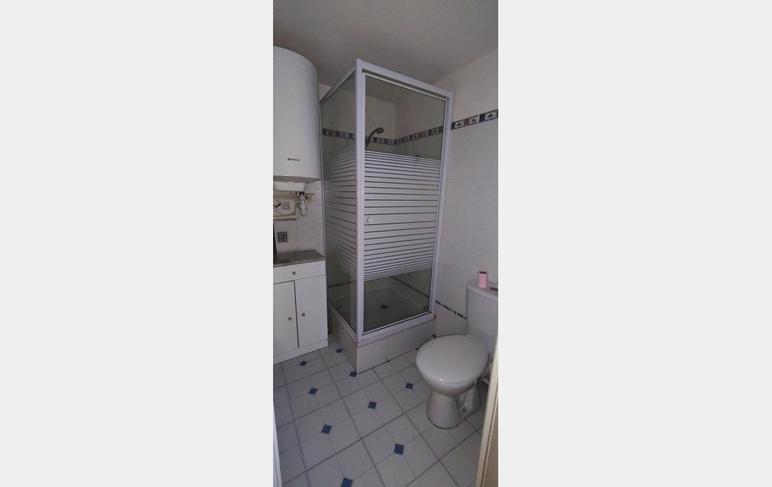 IMMOBILIER ET FINANCE : Appartement | NIMES (30000) | 15 m2 | 295 &euro; 