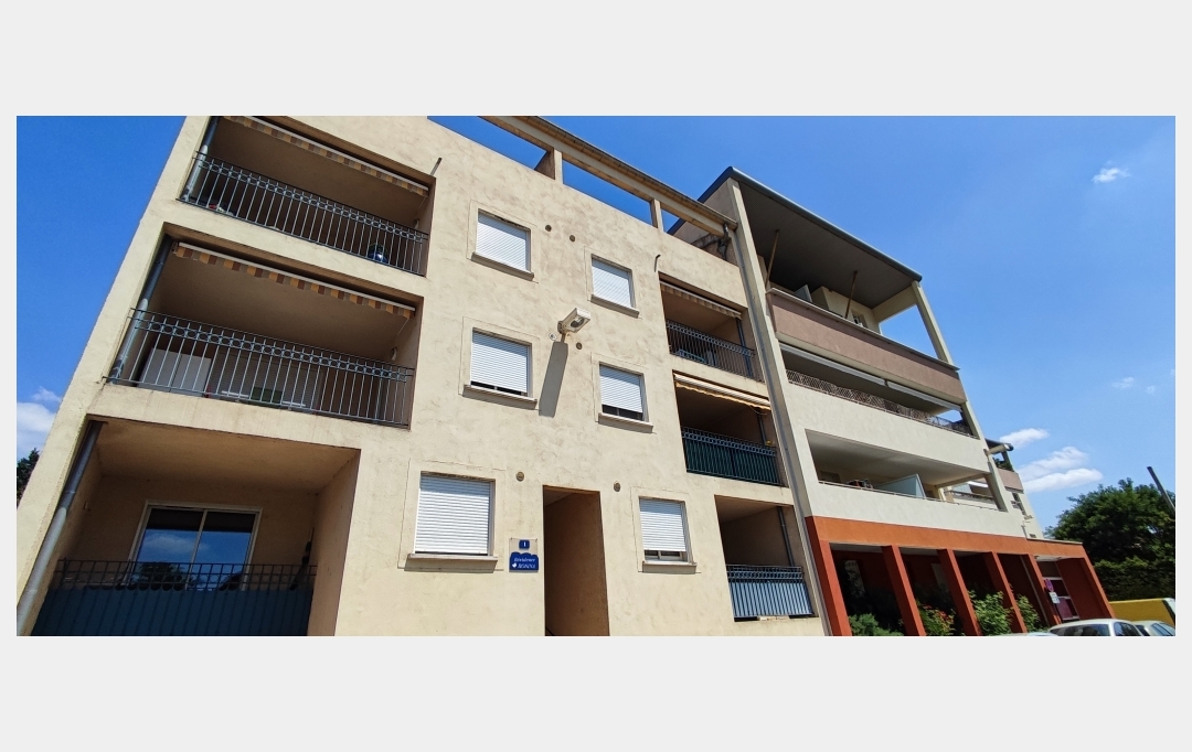 IMMOBILIER ET FINANCE : Appartement | NIMES (30000) | 60 m2 | 850 € 