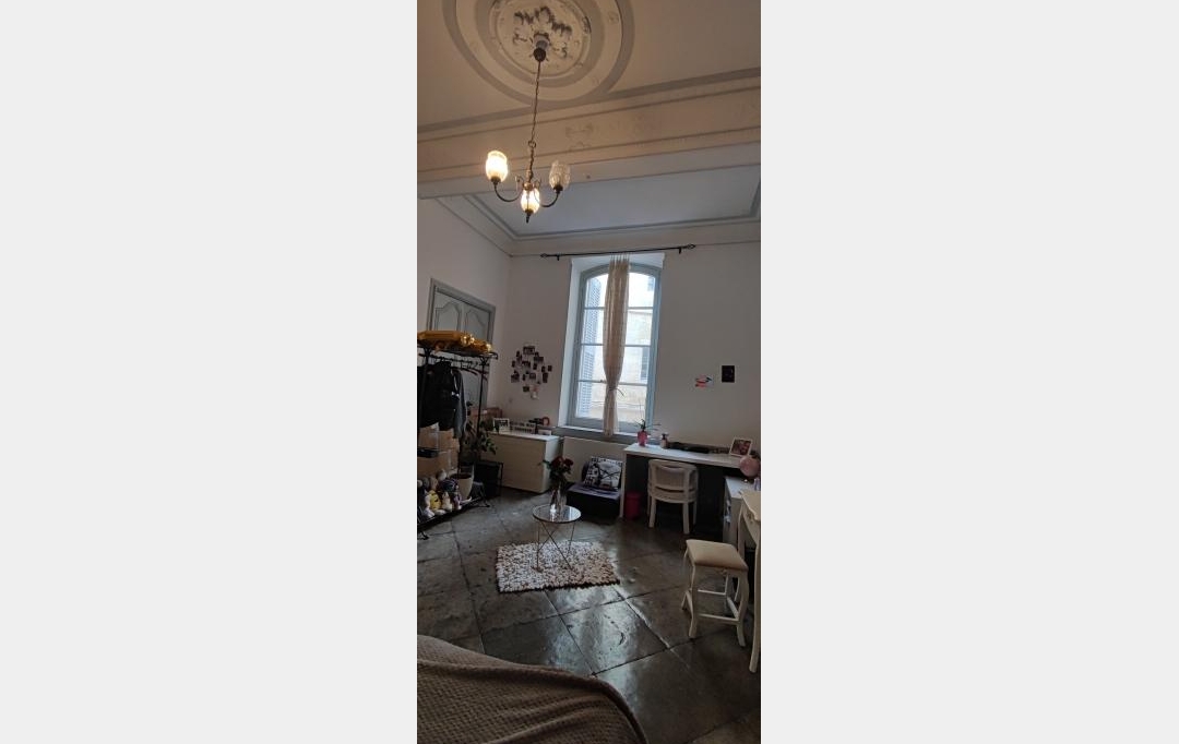 IMMOBILIER ET FINANCE : Appartement | NIMES (30000) | 178 m2 | 1 275 € 