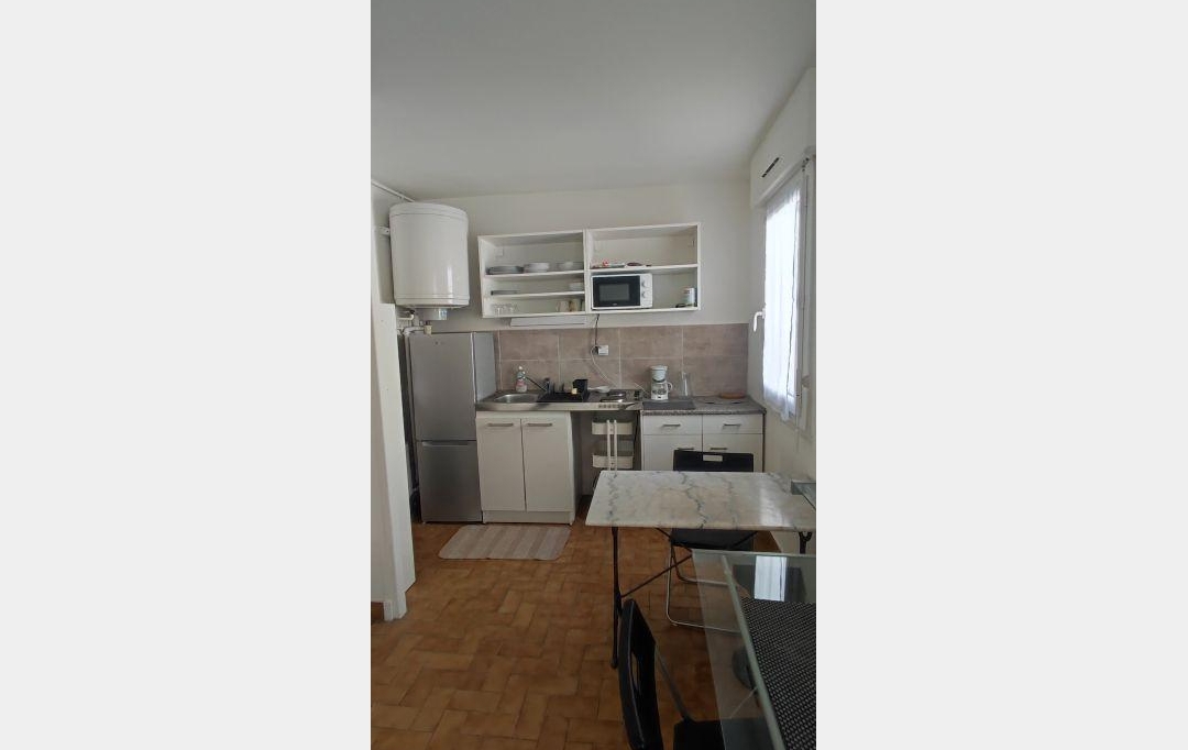 IMMOBILIER ET FINANCE : Appartement | NIMES (30000) | 20 m2 | 450 &euro; 
