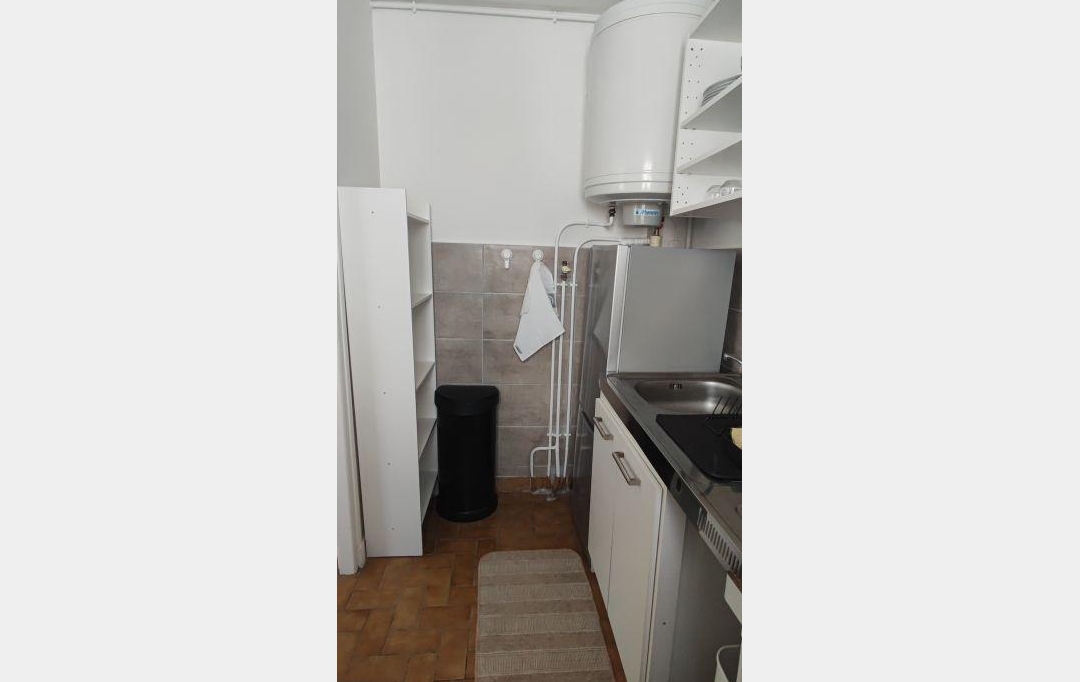 IMMOBILIER ET FINANCE : Appartement | NIMES (30000) | 20 m2 | 450 &euro; 