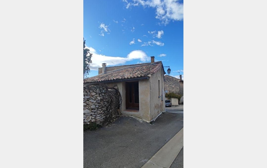 IMMOBILIER ET FINANCE : Appartement | SAINT-MAXIMIN (30700) | 40 m2 | 550 € 
