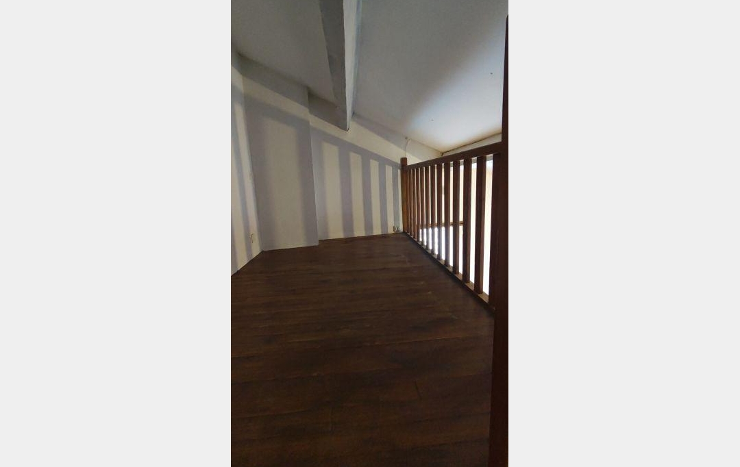 IMMOBILIER ET FINANCE : Appartement | SAINT-MAXIMIN (30700) | 40 m2 | 550 € 