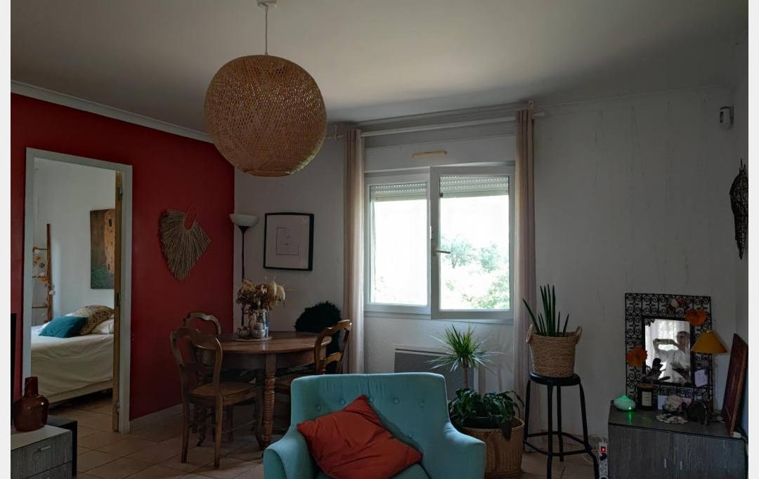 IMMOBILIER ET FINANCE : Maison / Villa | NIMES (30000) | 64 m2 | 1 075 € 