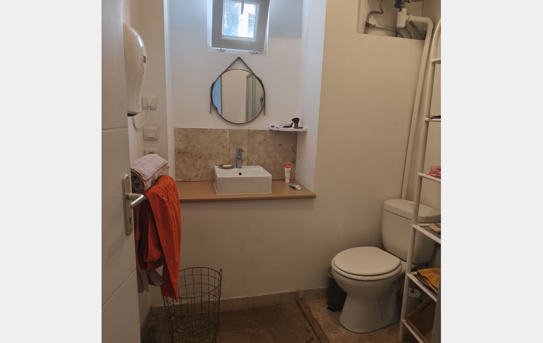 IMMOBILIER ET FINANCE : Appartement | NIMES (30000) | 22 m2 | 420 &euro; 