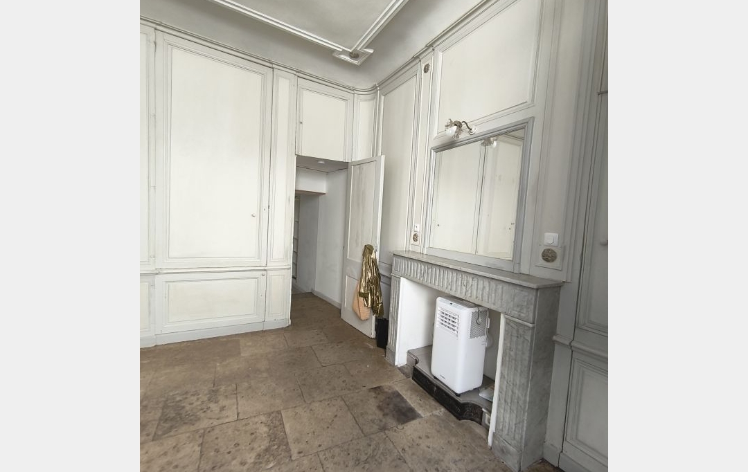 IMMOBILIER ET FINANCE : Appartement | NIMES (30000) | 27 m2 | 460 &euro; 