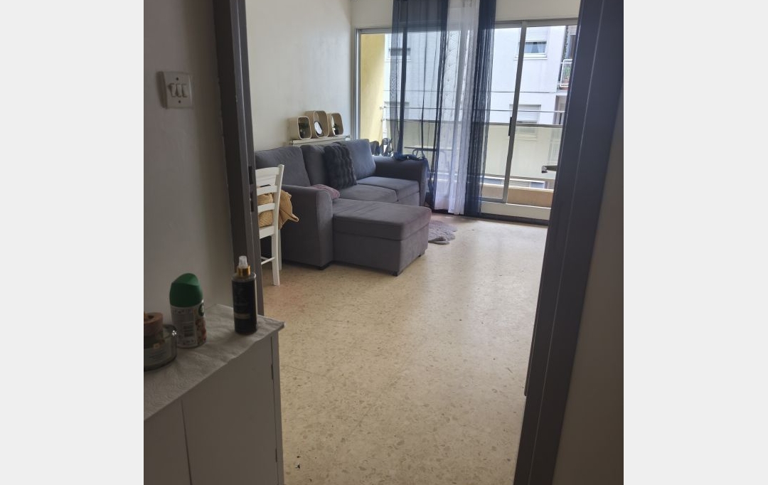 IMMOBILIER ET FINANCE : Appartement | NIMES (30000) | 33 m2 | 455 &euro; 