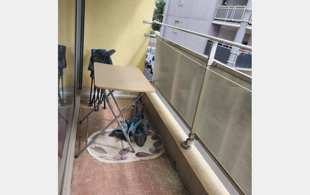 IMMOBILIER ET FINANCE : Appartement | NIMES (30000) | 33 m2 | 455 &euro; 