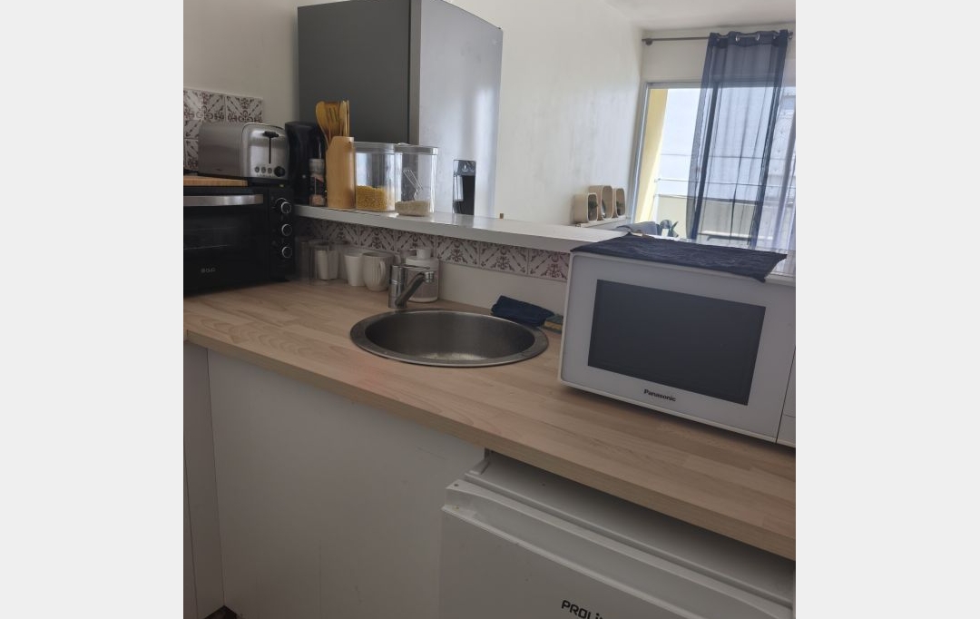 IMMOBILIER ET FINANCE : Appartement | NIMES (30000) | 33 m2 | 455 &euro; 