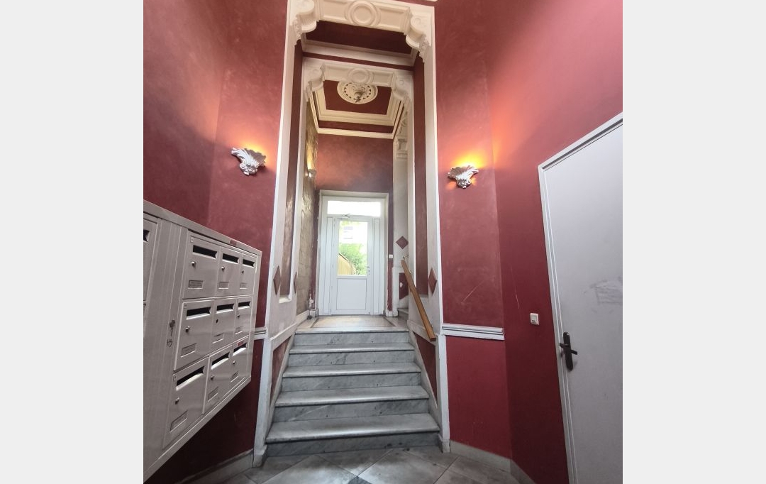 IMMOBILIER ET FINANCE : Appartement | NIMES (30000) | 53 m2 | 620 &euro; 