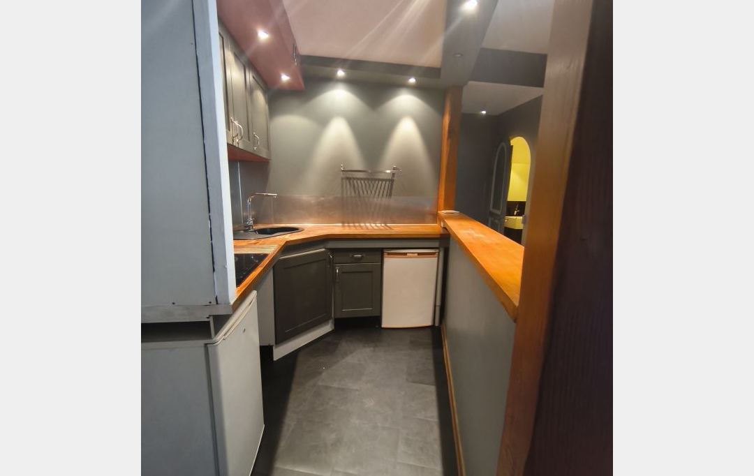 IMMOBILIER ET FINANCE : Appartement | NIMES (30000) | 53 m2 | 620 &euro; 