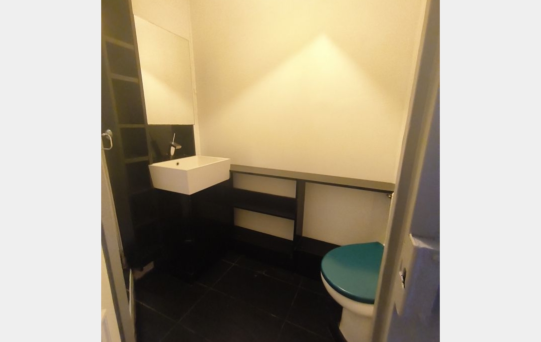 IMMOBILIER ET FINANCE : Appartement | NIMES (30000) | 53 m2 | 620 &euro; 