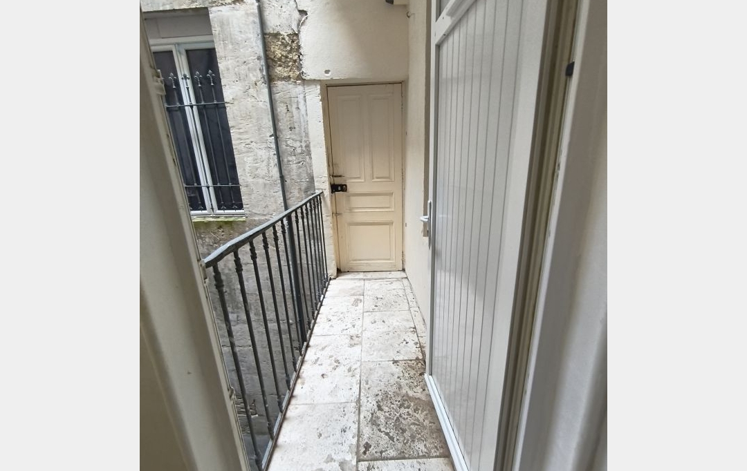 IMMOBILIER ET FINANCE : Appartement | NIMES (30000) | 32 m2 | 500 &euro; 