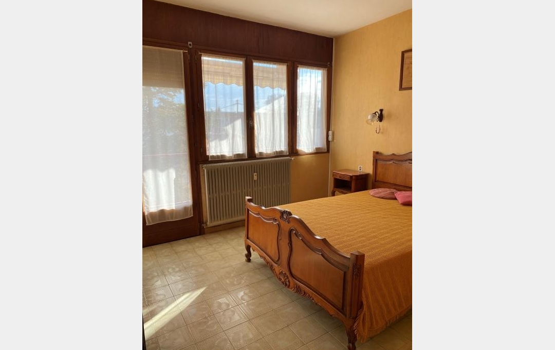 IMMOBILIER ET FINANCE : Apartment | NIMES (30000) | 82 m2 | 178 000 € 