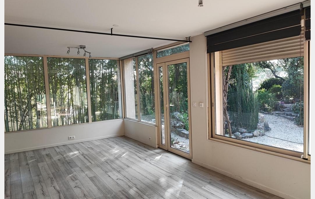 IMMOBILIER ET FINANCE : Maison / Villa | NIMES (30000) | 180 m2 | 399 000 € 