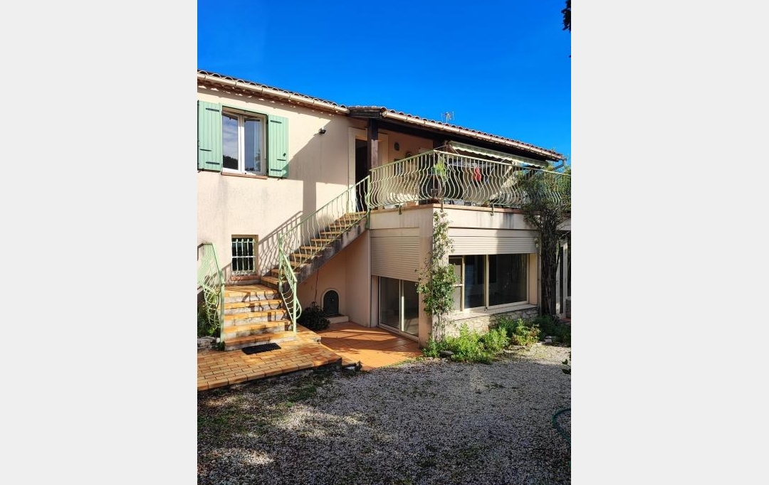 IMMOBILIER ET FINANCE : Maison / Villa | NIMES (30000) | 180 m2 | 399 000 € 