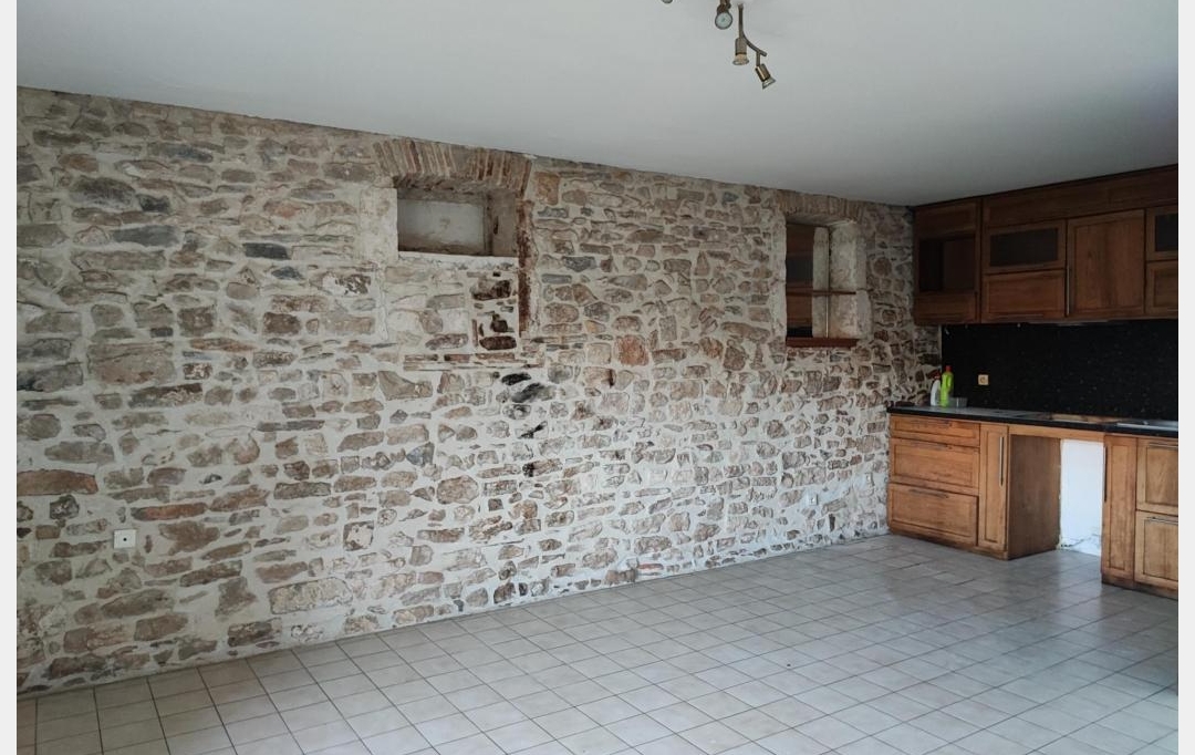 IMMOBILIER ET FINANCE : Appartement | NIMES (30000) | 53 m2 | 99 000 € 